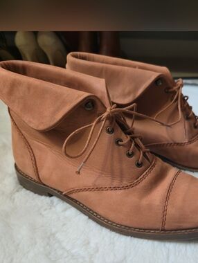 1937 leather ankle boots